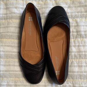 Naturalizer Black Leather Loafers